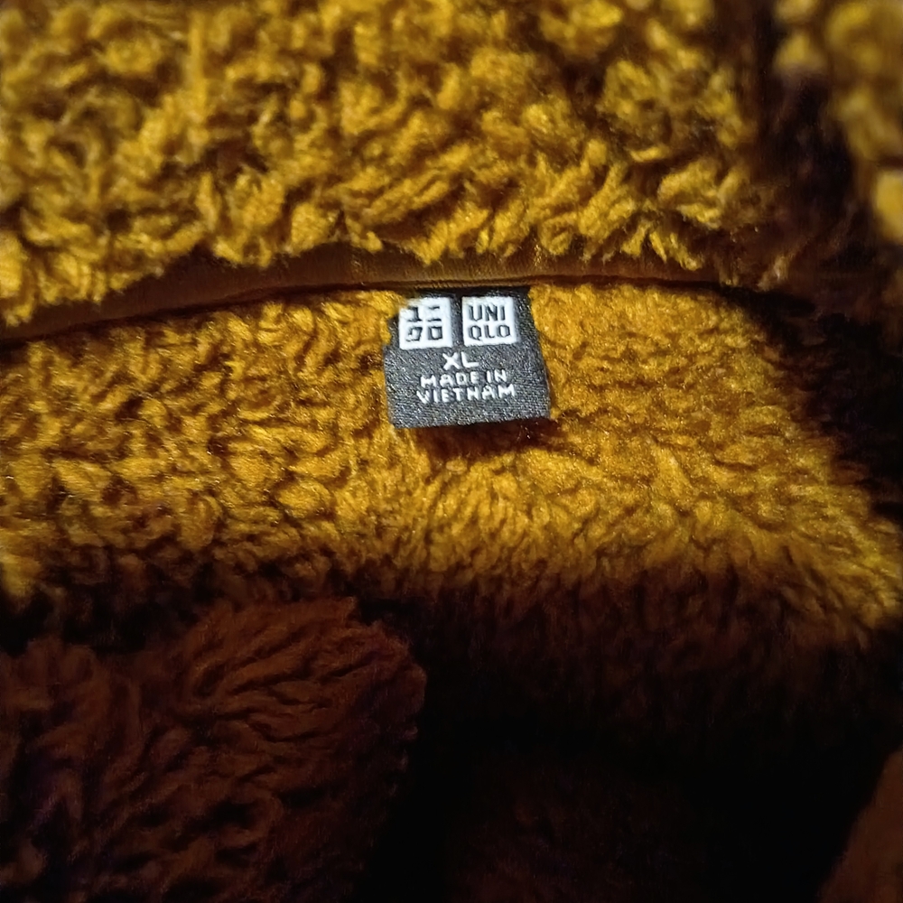 Uniqlo Fluffy Yarn Fleece Brown Full Zip Jacket - Picture 5 of 5